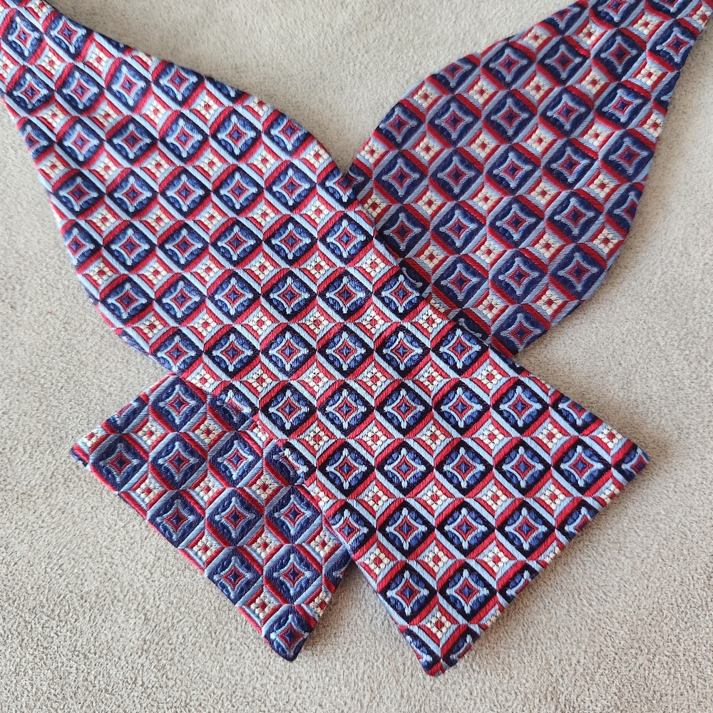 Cremieux bow tie blue red 100% silk geometric print self formal classic new $35